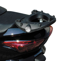 Givi E220 Top Case Mounting - Forza 250 (05-07) 